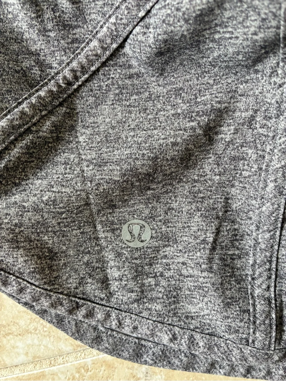lululemon athletica dig into